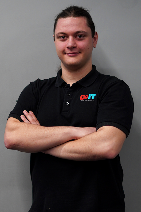 onur-akin-2004.png